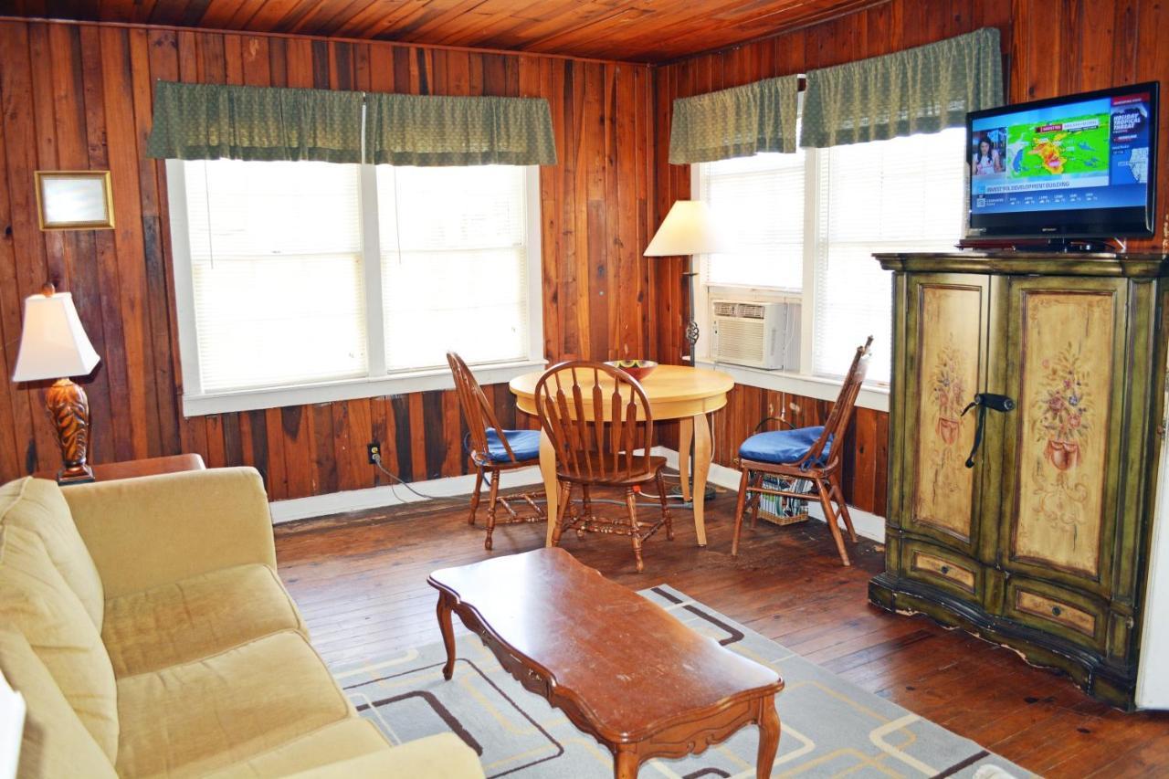 Sunshine Cozy Cottages インディアン・ロック・ビーチ エクステリア 写真