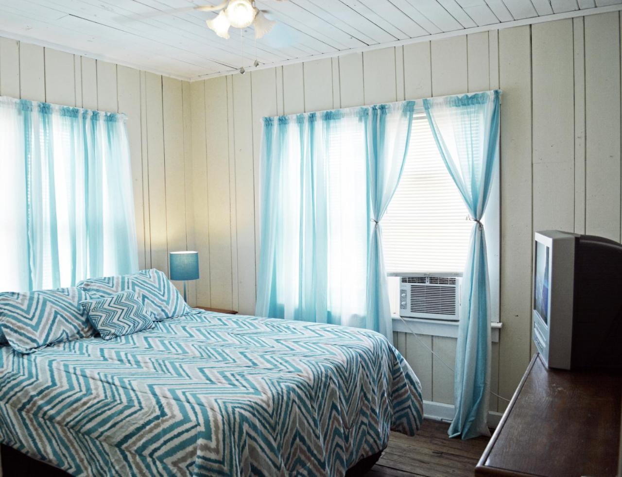 Sunshine Cozy Cottages インディアン・ロック・ビーチ エクステリア 写真