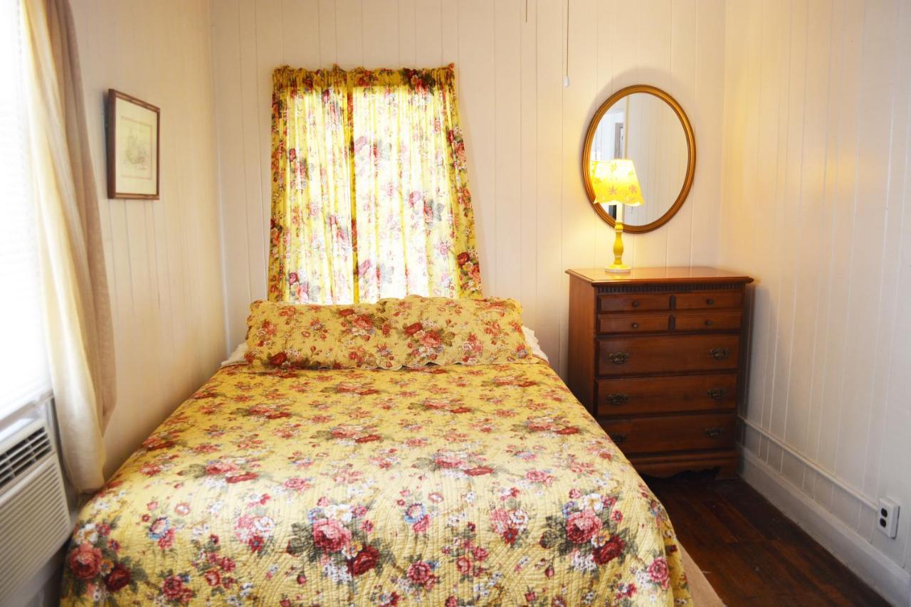 Sunshine Cozy Cottages インディアン・ロック・ビーチ エクステリア 写真