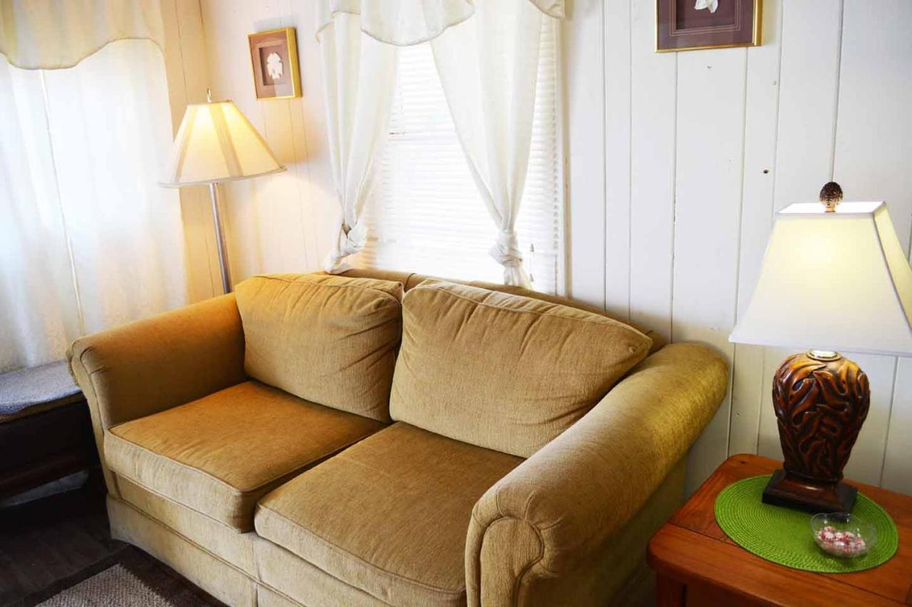 Sunshine Cozy Cottages インディアン・ロック・ビーチ エクステリア 写真