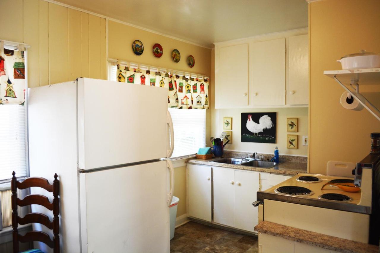 Sunshine Cozy Cottages インディアン・ロック・ビーチ エクステリア 写真