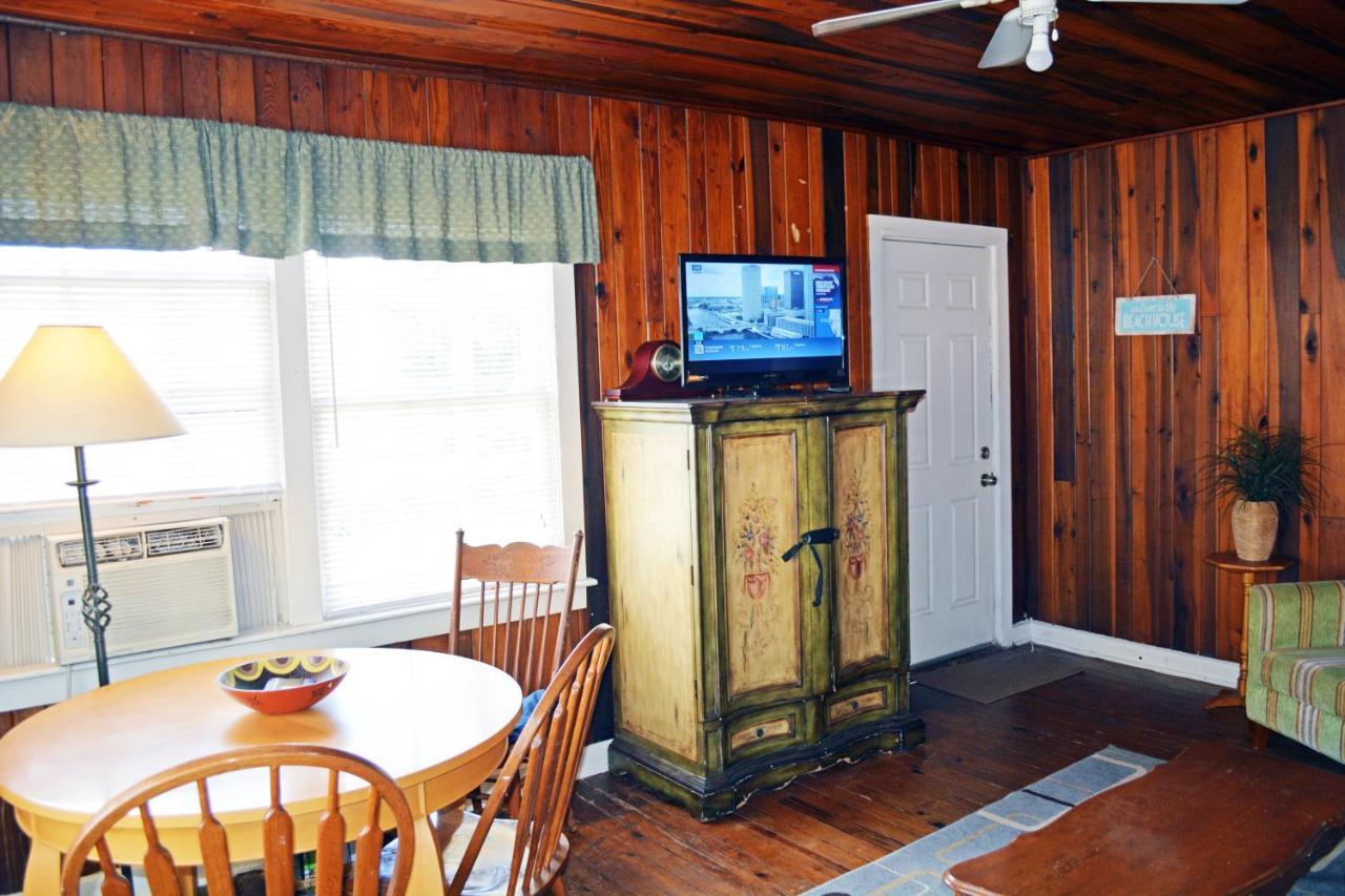 Sunshine Cozy Cottages インディアン・ロック・ビーチ エクステリア 写真