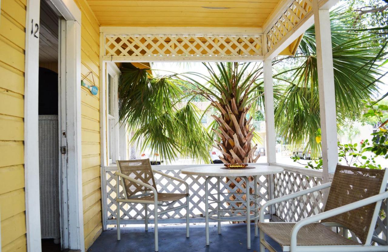 Sunshine Cozy Cottages インディアン・ロック・ビーチ エクステリア 写真